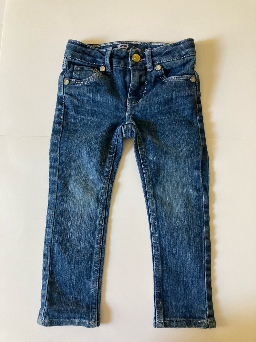 Levi’s Toddler Girls 5 Pocket Indigo Blue Denim Skinny Jeans. Size 2T.